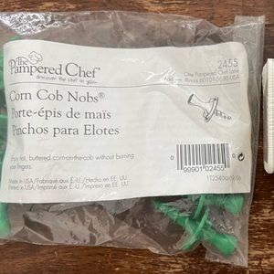 COPY - The Pampered Chef corn Butterer and Cob Nobs